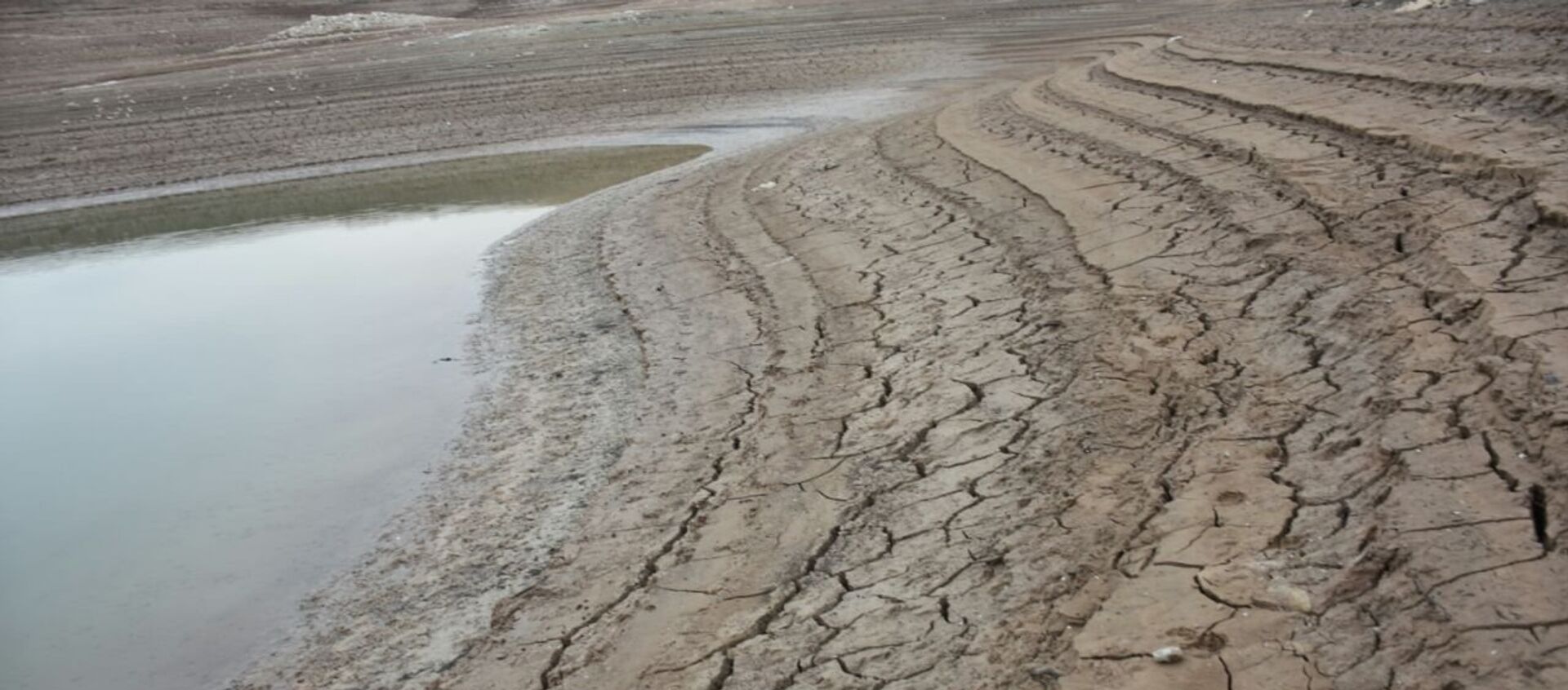 انخفاض المياه في سد الموصل العراقي - سبوتنيك عربي, 1920, 13.03.2019