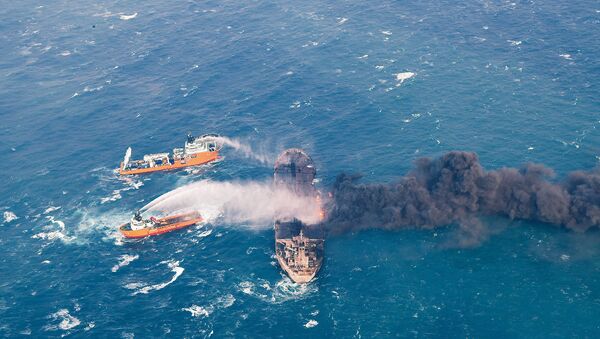 سفينة النفط الإيرانية المشتعلة - سبوتنيك عربي