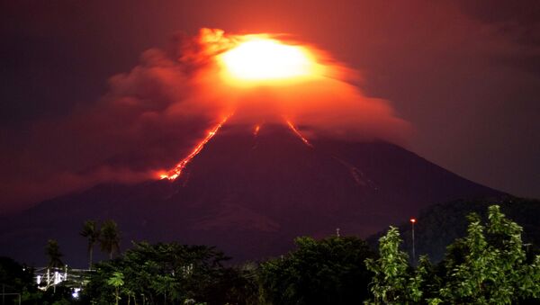 ثوران بركان مايون في الفلبين، 15 يناير/ كانون الأول 2018 - سبوتنيك عربي