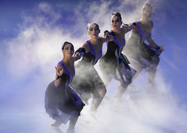 عرض فني خلال بطولة أوروبا للتزحلق على الجليد في موسكو - سبوتنيك عربي