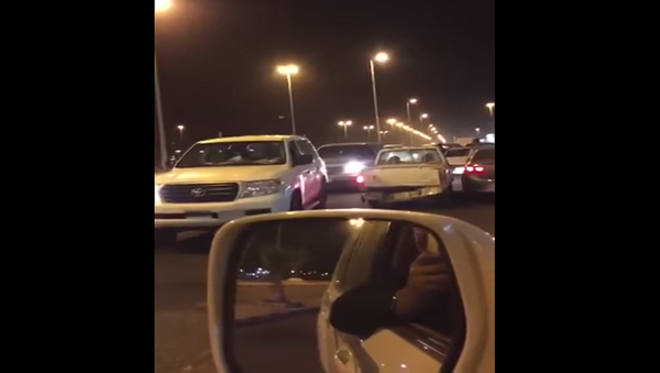 امرأة سعودية تعطل المرور - سبوتنيك عربي