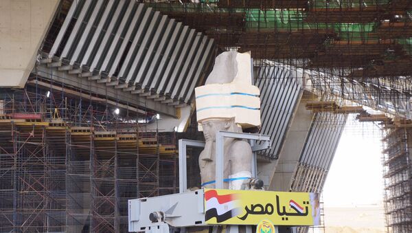 بدء عملية نقل تمثال رمسيس الثاني في القاهرة - سبوتنيك عربي