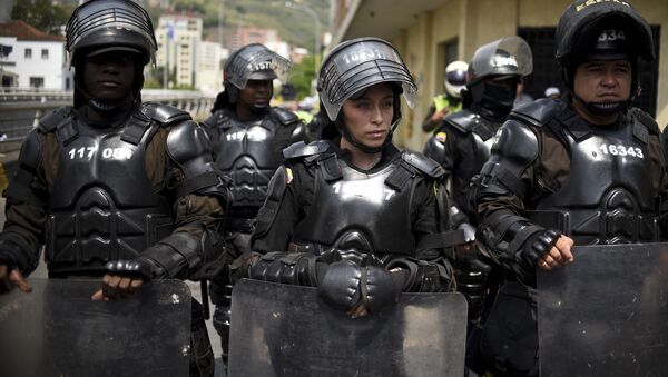 شرطية كولومبية في كالي - سبوتنيك عربي