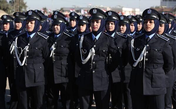 شرطيات عراقيات في بغداد - سبوتنيك عربي