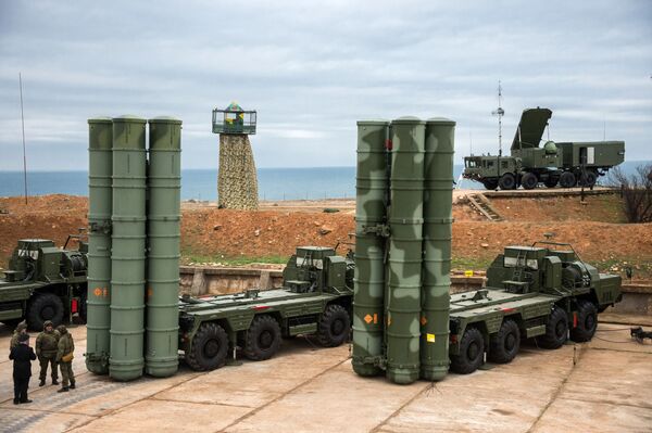 منظومة الدفاع الجوي إس-400 (تريومف) تصل سيفاستوبل، القرم، روسيا - سبوتنيك عربي