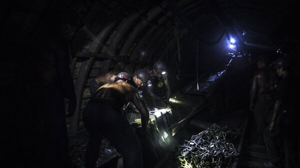 عمال في منجم للفحم - سبوتنيك عربي