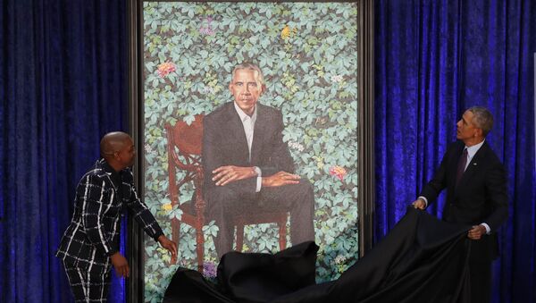 يشارك الفنان وايلي والرئيس الأمريكي السابق أوباما في الكشف عن صورة أوباما في معرض بورتريه الوطني في سميثسونيان في واشنطن - سبوتنيك عربي