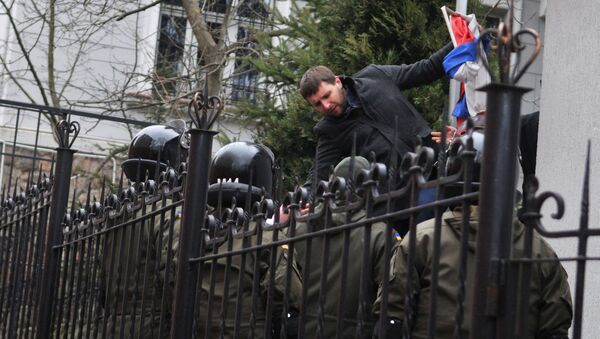 فلاديمير باراسيوك، واحد من قادة المتظاهرين في وسط كييف الذين قاموا بالانقلاب في وقت لاحق - سبوتنيك عربي