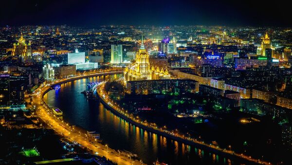 مشهد ليلي لنهر موسكو - سبوتنيك عربي