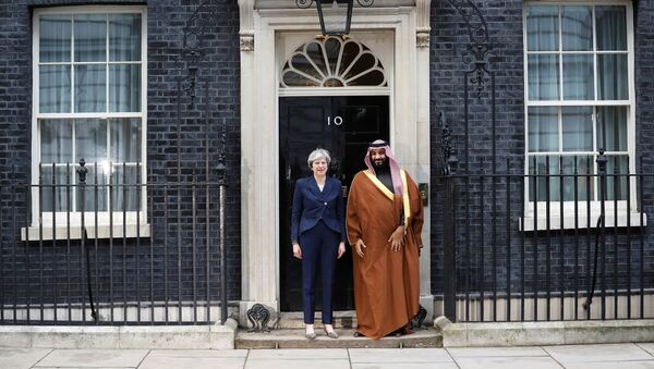 الأمير محمد بن سلمان ورئيسة وزراء بريطانيا تيريزا ماي - سبوتنيك عربي