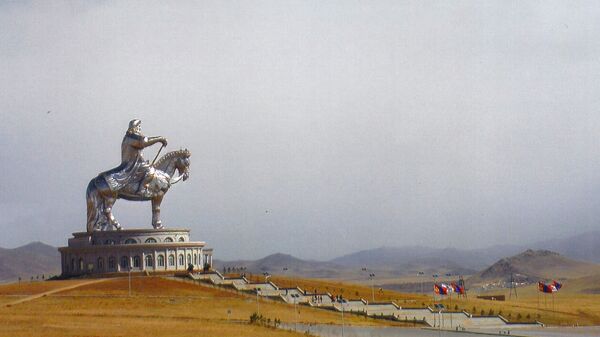 تمثال لتشنكيز خان في منغوليا - سبوتنيك عربي