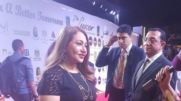 الممثلة المصرية ليلى علوي في مهرجان الأقصر السابع للسينما الأفريقية 18 مارس/آذار 2018 - سبوتنيك عربي