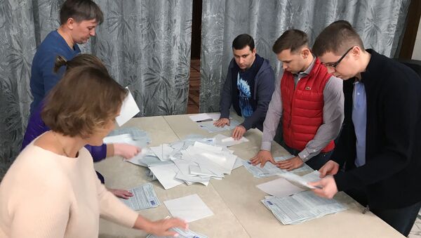 جمع الأصوات في الانتخابات الرئاسية الروسية - سبوتنيك عربي