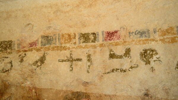 اكتشاف نقوش فرعونية جديدة داخل منطقة آثار بنى حسن بمحافظة المنيا في مصر في 21 مارس / آذار 2018 - سبوتنيك عربي