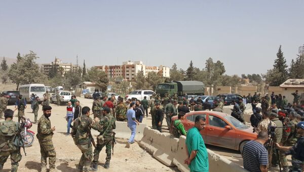 خروج حافلات تقل مسلحين من حرستا في الغوطة إلى إدلب، سوريا 22 مارس/ آذار 2018 - سبوتنيك عربي