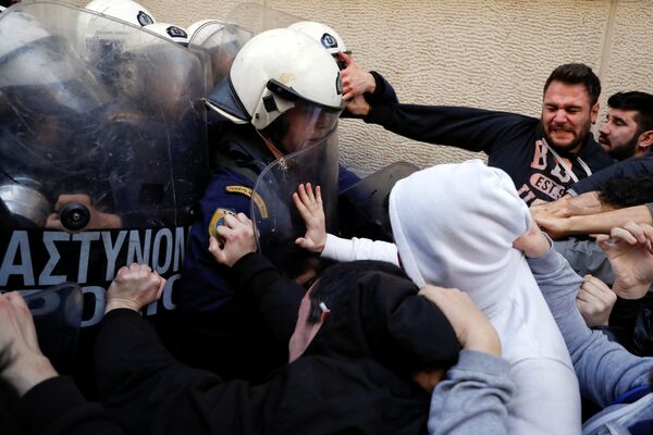 احتجاجات في أثينا، اليونان 21 مارس/ آذار 2018 - سبوتنيك عربي