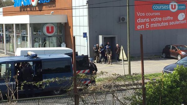 عملية احتجاز الرهائن في بلدة تريب جنوبي فرنسا، 23 مارس/آذار 2018 - سبوتنيك عربي