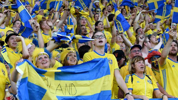 مشجعون سويديون - سبوتنيك عربي