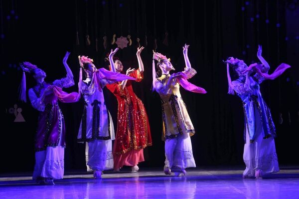 مهرجان دمنهور الدولي للفلكلور بمسرح أوبرا دمنهور مهرجان دمنهور الدولي للفلكلور بمسرح أوبرا دمنهور - سبوتنيك عربي