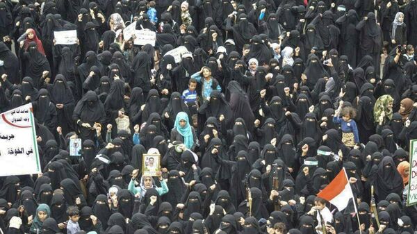 نساء يتظاهرن في اليمن اعتراضا على اغتصاب فتاة  - سبوتنيك عربي