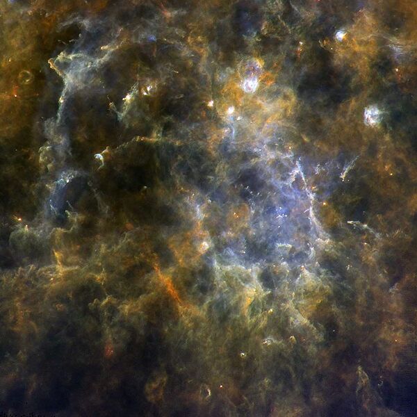 سديم أو سحابة القاعدة أو كارينا (بالإنجليزية:   Carina Nebula) هي سحابة كونية عظيمة الاتساع تحوط عدة تجمعات نجمية مفتوحة ويرمز لها طبقا ل الفهرس العام الجديد ب NGC 3372. - سبوتنيك عربي