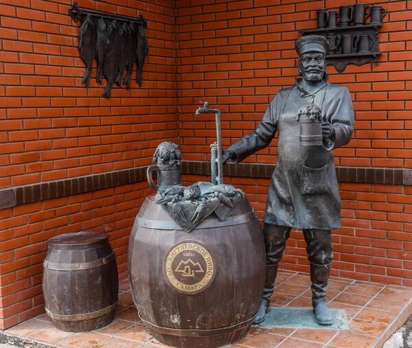 تمثال صانع البيرة - سبوتنيك عربي