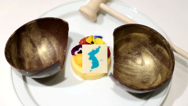 قطعة من الحلوة عليها جزر ليانكورت المتنازع عليها من قبل اليابان وكوريا الجنوبية - سبوتنيك عربي