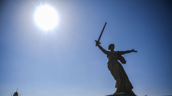 تمثال تمثال الوطن الأم ينادي في المجمع التاريخي لـأبطال معركة ستالينغراد - سبوتنيك عربي