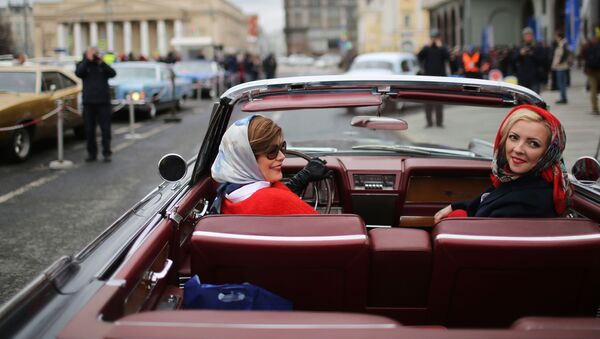 مشاركتان في معرض للسيارات الكلاسيكية القديمة Ингосстрах Exclusive Classic Day في موسكو، روسيا - سبوتنيك عربي
