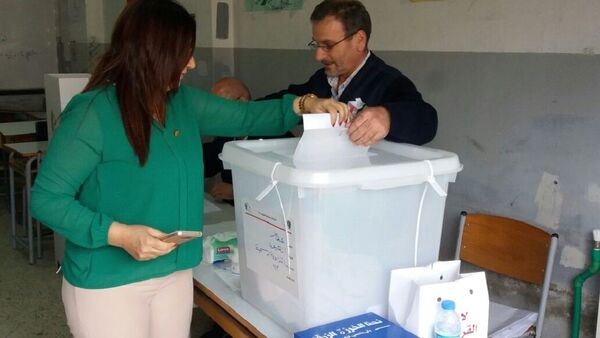 رئيس القائمة النسائية في الانتخابات النيابية اللبنانية - سبوتنيك عربي