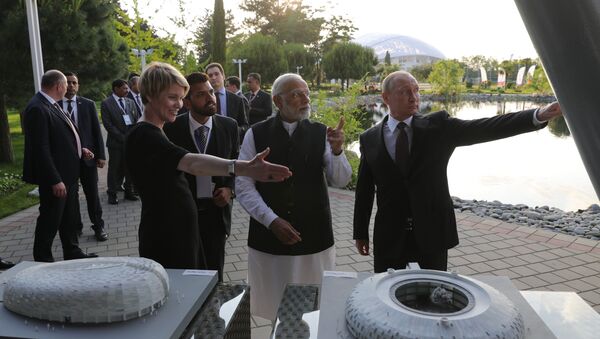 لقاء الرئيس الروسي فلاديمير بوتين ورئيس الوزراء الهندي مودي - سبوتنيك عربي
