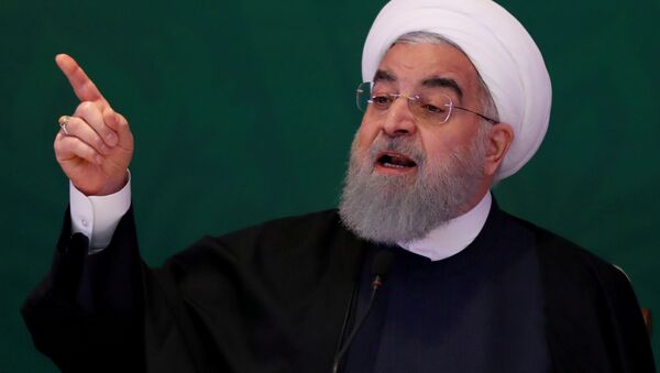الرئيس الإيراني حسن روحاني خلال مؤتمر القادة والعلماء المسلمين في حيدر آباد، الهند 15 فبراير/ شباط 2015 - سبوتنيك عربي