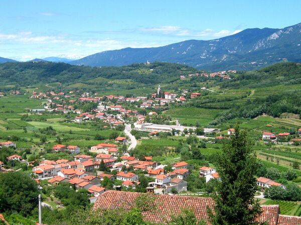 بلدة برانيكا في وادي فيباسكي، سلوفينيا - سبوتنيك عربي