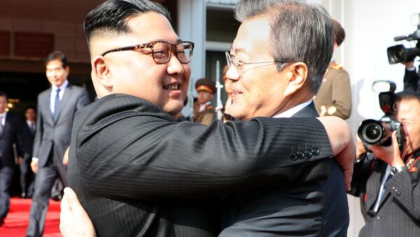 اللقاء الثاني لزعيم كوريا الشمالية كيم جونغ أون ورئيس كوريا الجنوية مون جاي إن، 26 مايو/ أيار 2018 - سبوتنيك عربي