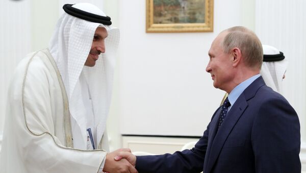 الرئيس الروسي فلاديمير بوتين مع حاكم أبو ظبي محمد بن زايد آل نهيان - سبوتنيك عربي