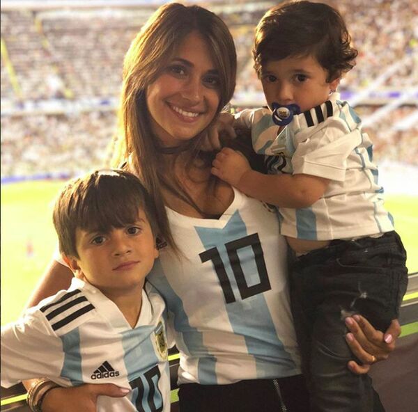 أنتونيللا روكستسيو - زوجة ليونيل ميسي، لاعب المنتخب الأرجنتيني ولاعب في فريق نادي برشلونة - سبوتنيك عربي