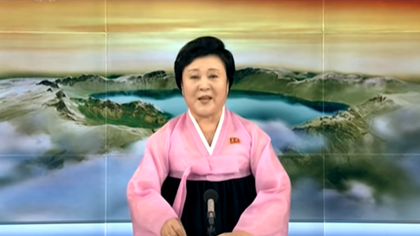 المذيعة الكورية الشمالية الأشهر تقرأ النشرة مبتسمة - سبوتنيك عربي