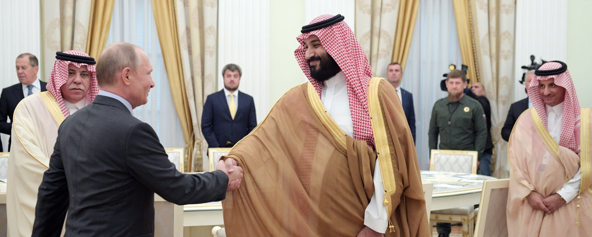 الرئيس الروسي فلاديمير بوتين يلتقي مع ولي العهد السعودي محمد بن سلمان في موسكو (14 يونيو/حزيران 2018) - سبوتنيك عربي, 1920, 07.12.2023