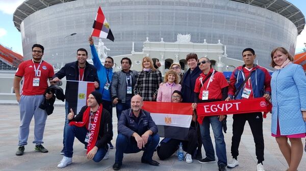 مشجعو المنتخب المصري يتوافدون إلى ملعب يكاترينبورغ منذ الصباح الباكر، روسيا، كأس العالم فيفا 2018 - سبوتنيك عربي