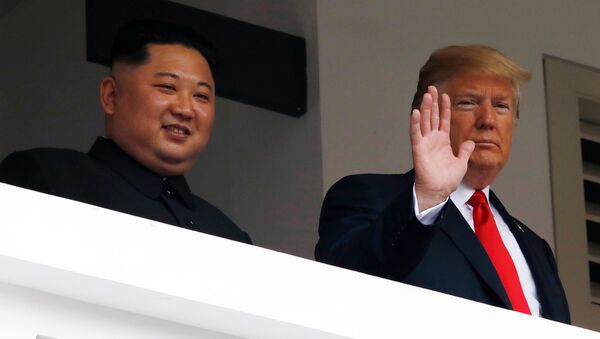 الرئيس الأمريكي دونالد ترامب والزعيم الكوري الشمالي كيم يونغ أون - سبوتنيك عربي