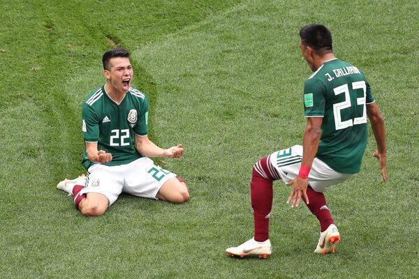 فرحة المنتخب المكسيكي بهدف أمام نظيره الألماني - سبوتنيك عربي
