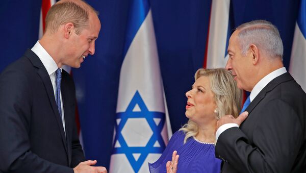 الأمير البريطاني وليام يلتقي رئيس الوزراء الإسرائيلي بنيامين نتنياهو وزوجته سارة، 26 يونيو/حزيران 2018 - سبوتنيك عربي