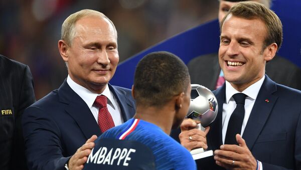 الرئيس بوتين يهنئ المنتخب الفرنسي بالفوز في بطولة العالم بكرة القدم - سبوتنيك عربي