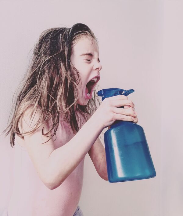 صورة بعنوان Spray Fury، للمصورة ميليسا باريللي، الحائزة على المركز الأول في فئة أطفال - سبوتنيك عربي
