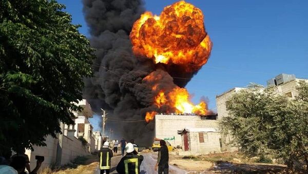انفجار معمل للكلور في مناطق الإرهابيين في إدلب السورية - سبوتنيك عربي