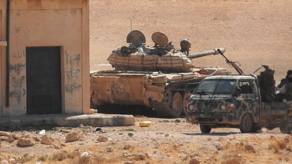 الجيش السوري يحشد لعملية وشيكة لاجتثاث عشرات آلاف المسلحين الأجانب على جبهات إدلب - سبوتنيك عربي