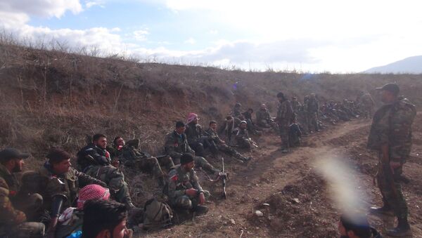 الجيش السوري يحشد لعملية وشيكة لاجتثاث عشرات آلاف المسلحين الأجانب على جبهات إدلب - سبوتنيك عربي