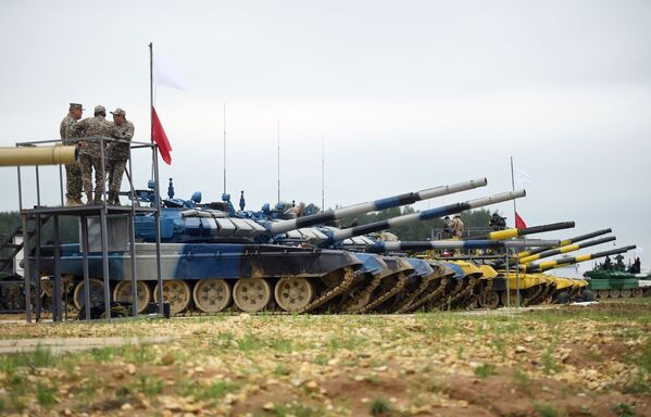 مسابقة بياتلون الدبابات - 2018 في الحقل العسكري كوبينكا بضواحي موسكو، روسيا - سبوتنيك عربي
