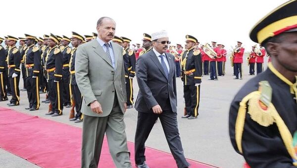 الرئيس الإريتري أسايس أفورقي يستقبل الرئيس الصومالي محمد عبد الله محمد في أسمره - سبوتنيك عربي