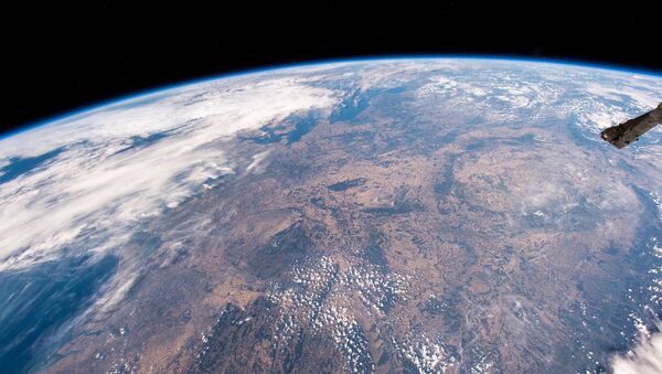 صورة التقطتها مركبة الفضاء الدولية لأوروبا الوسطى، حيث تبين مناطق الجفاف فيها - سبوتنيك عربي